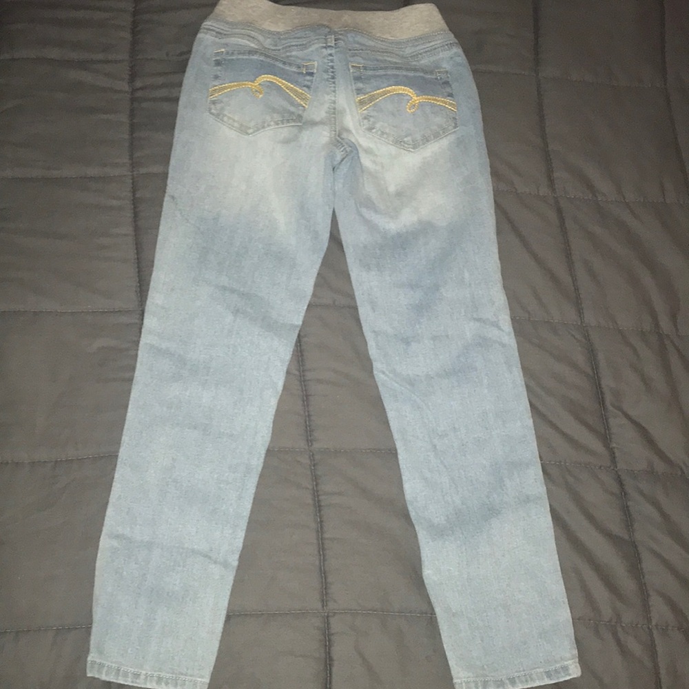 Jeans - Picture 4 of 4